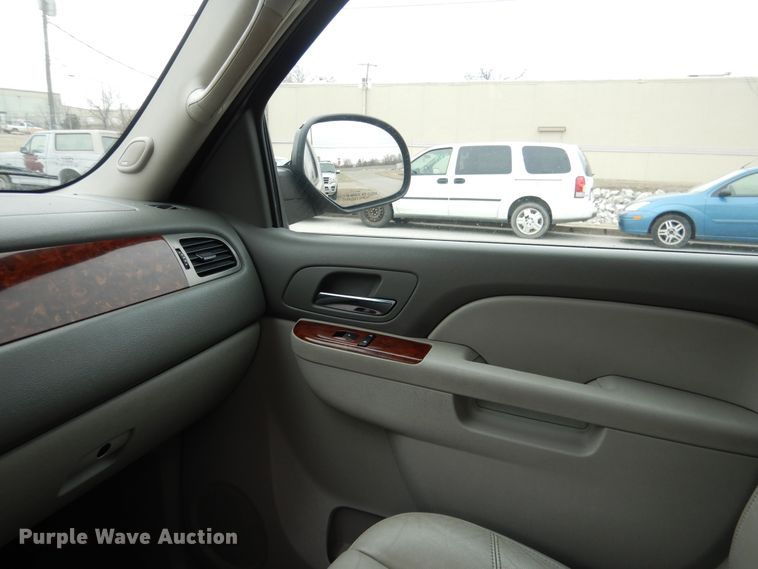 image for item ES9518 2011 Chevrolet Tahoe LT SUV