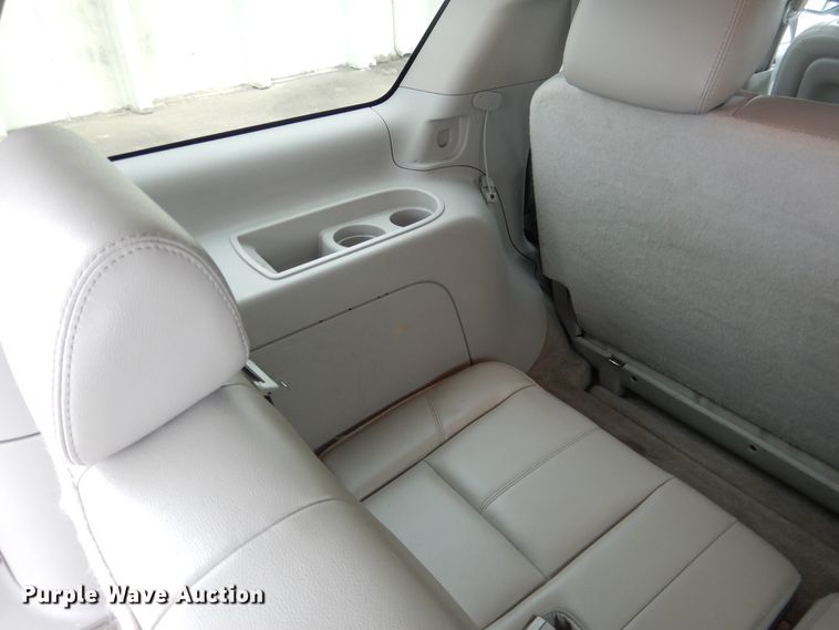 image for item ES9518 2011 Chevrolet Tahoe LT SUV