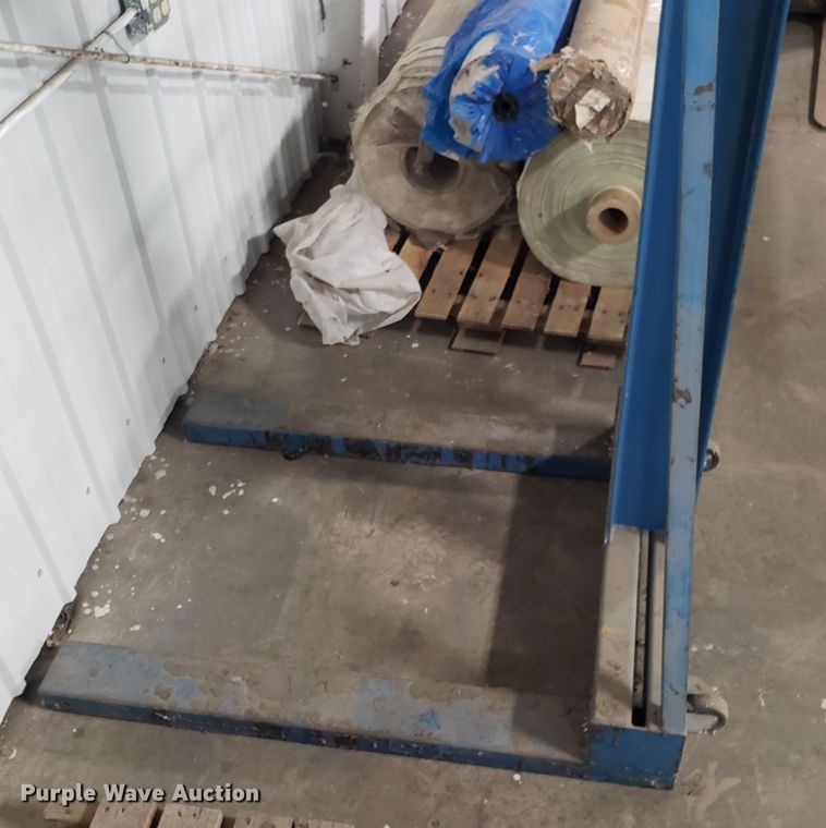 image for item EZ9074 RGC crane forks