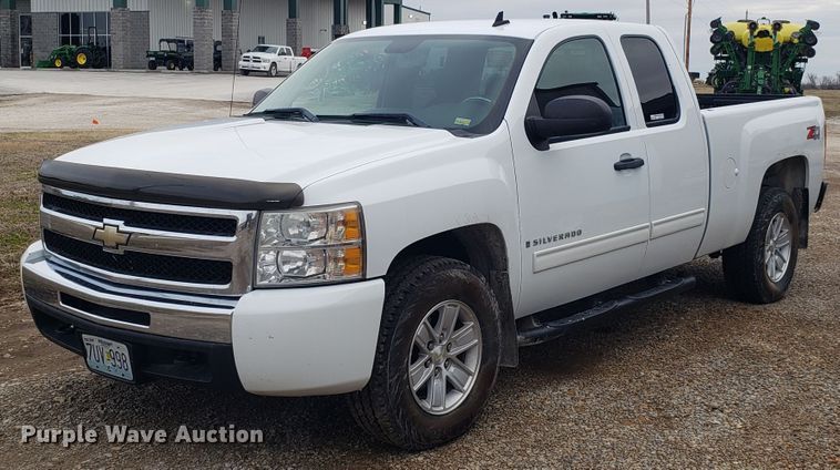 image for item EZ9078 2009 Chevrolet Silverado 1500 Ext. Cab pickup truck