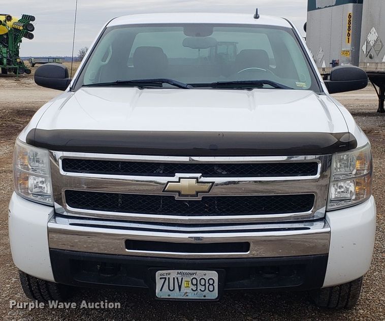 image for item EZ9078 2009 Chevrolet Silverado 1500 Ext. Cab pickup truck