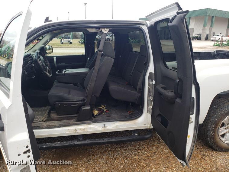 image for item EZ9078 2009 Chevrolet Silverado 1500 Ext. Cab pickup truck