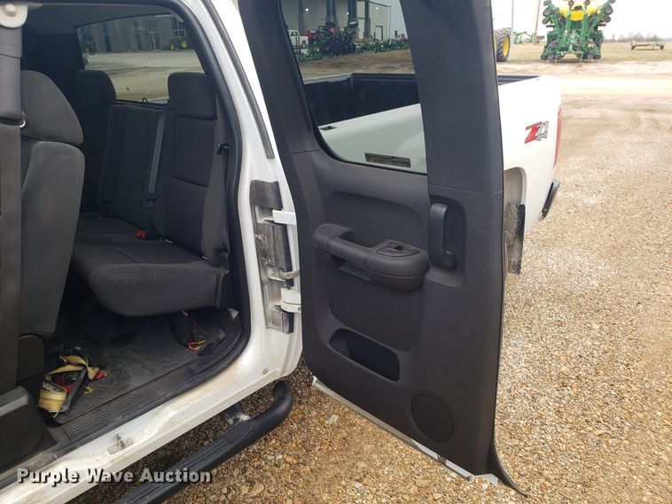 image for item EZ9078 2009 Chevrolet Silverado 1500 Ext. Cab pickup truck