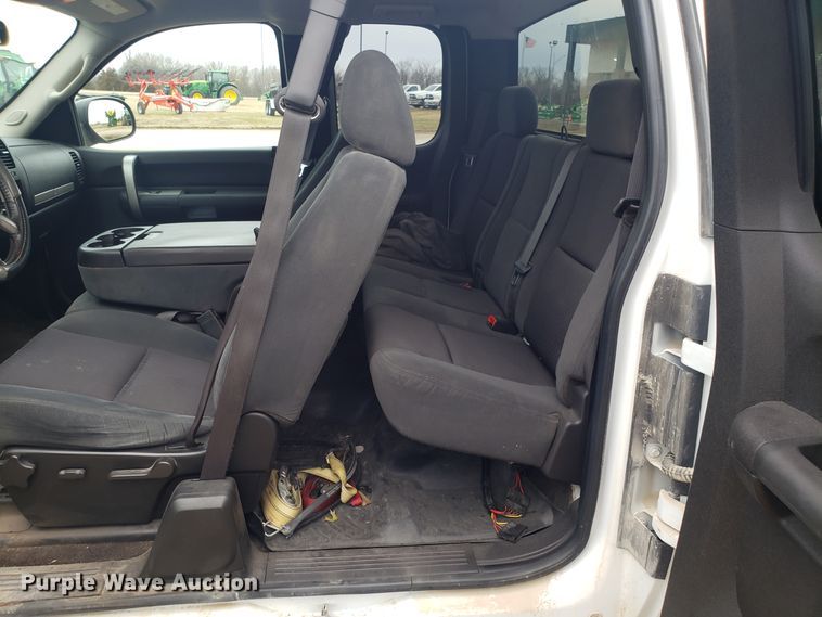 image for item EZ9078 2009 Chevrolet Silverado 1500 Ext. Cab pickup truck