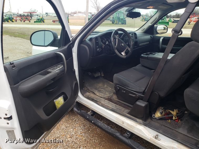 image for item EZ9078 2009 Chevrolet Silverado 1500 Ext. Cab pickup truck