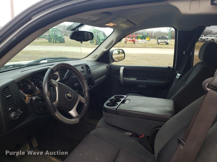 image for item EZ9078 2009 Chevrolet Silverado 1500 Ext. Cab pickup truck