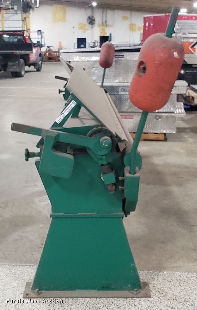 image for item EZ9080 Tennsmith HB121 metal brake