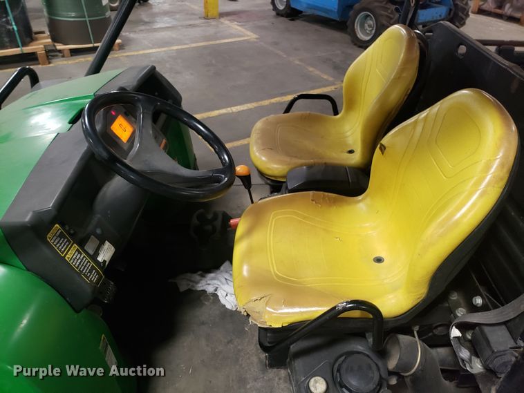 image for item EZ9084 John Deere Gator 825i utility vehicle