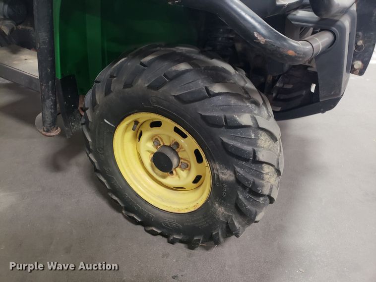 image for item EZ9084 John Deere Gator 825i utility vehicle