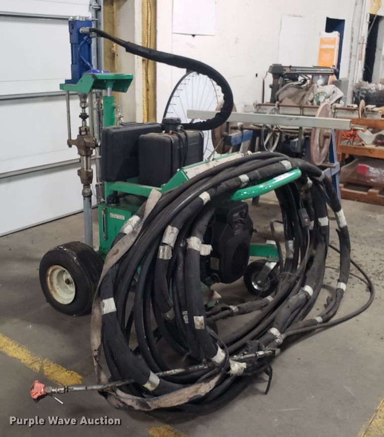 image for item EZ9089 Garlock 2120 Commander airless sprayer