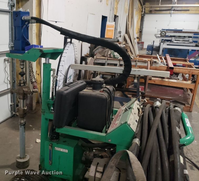 image for item EZ9089 Garlock 2120 Commander airless sprayer