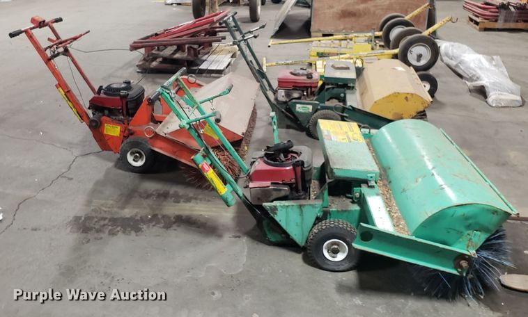 image for item EZ9090 (3) brooms