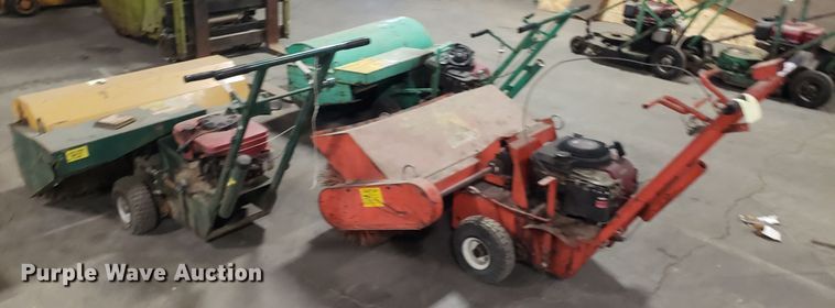 image for item EZ9090 (3) brooms