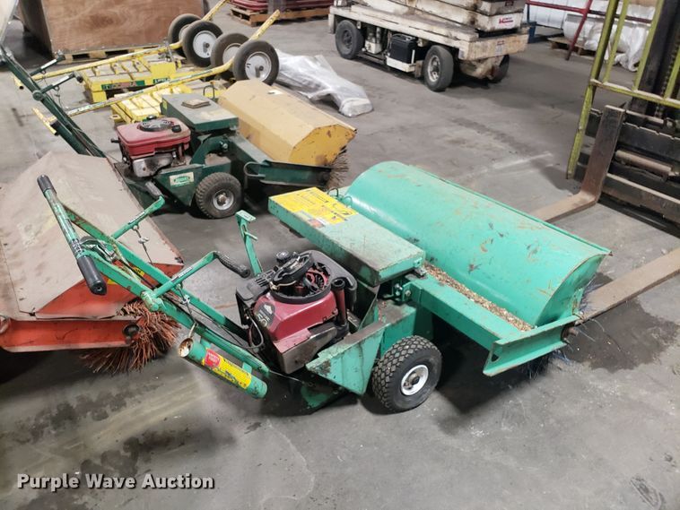 image for item EZ9090 (3) brooms