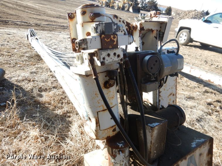 image for item FA9332 Auto Crane 6006 crane