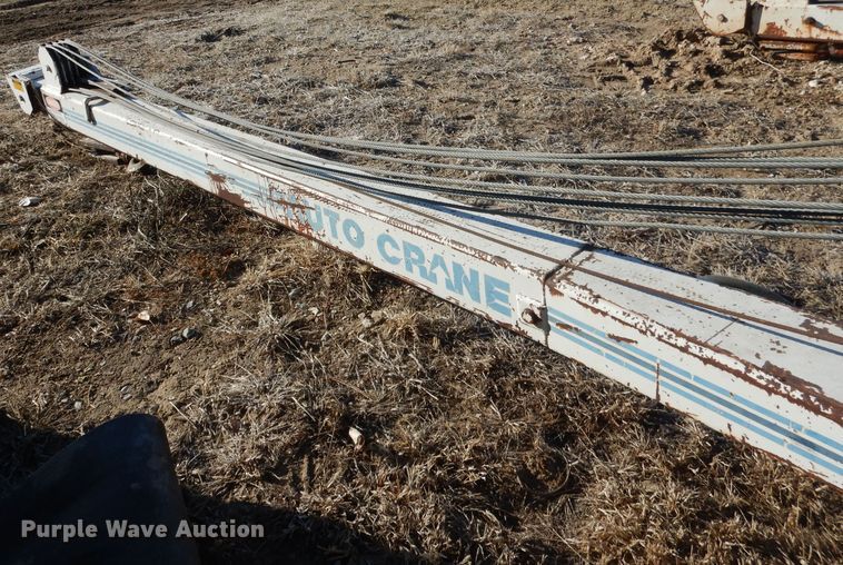 image for item FA9332 Auto Crane 6006 crane