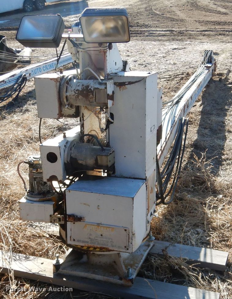 image for item FA9333 Auto Crane 6006 crane