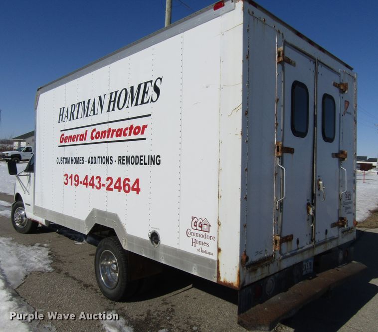 image for item FD9371 2002 GMC Savana G3500 box truck