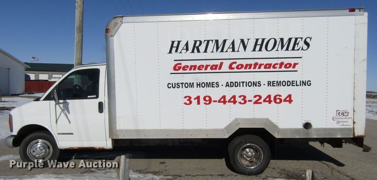 image for item FD9371 2002 GMC Savana G3500 box truck