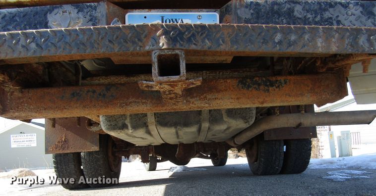 image for item FD9371 2002 GMC Savana G3500 box truck