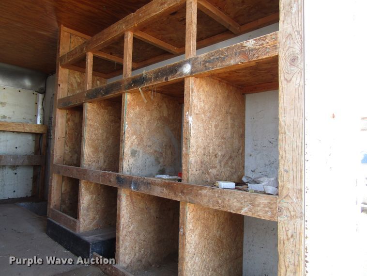 image for item FD9371 2002 GMC Savana G3500 box truck