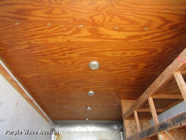 image for item FD9371 2002 GMC Savana G3500 box truck