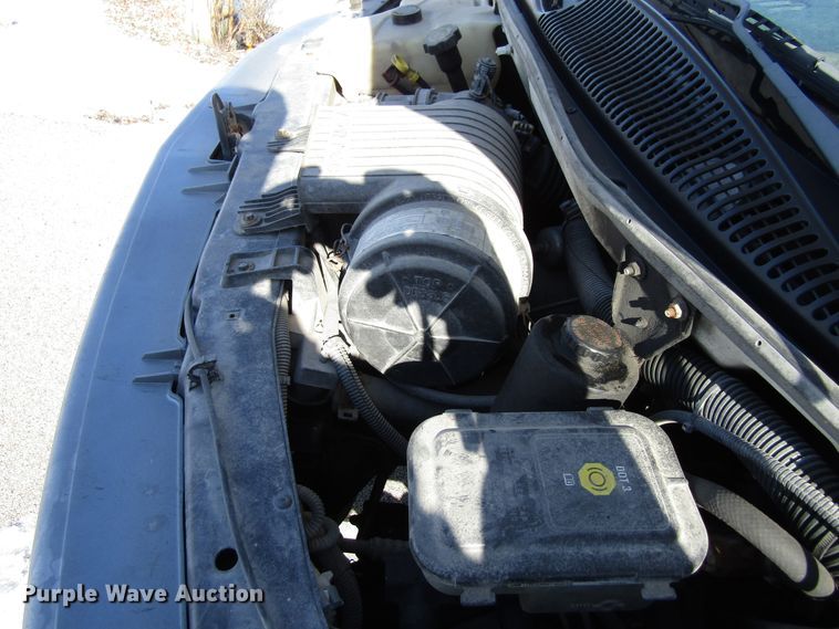 image for item FD9371 2002 GMC Savana G3500 box truck