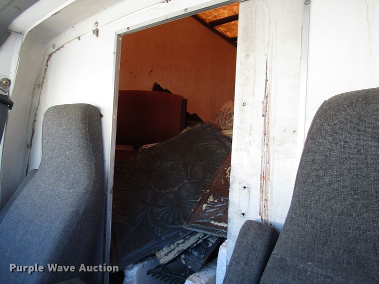 image for item FD9373 1994 Ford Econoline E350 box truck