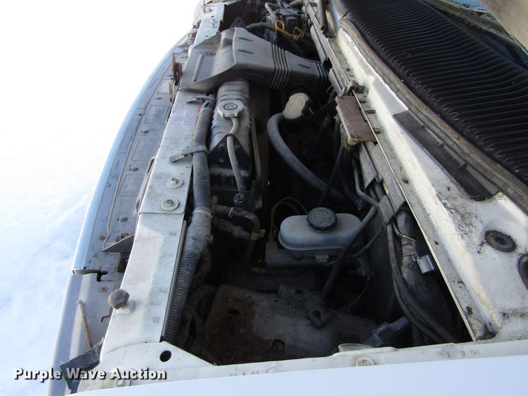 image for item FD9373 1994 Ford Econoline E350 box truck