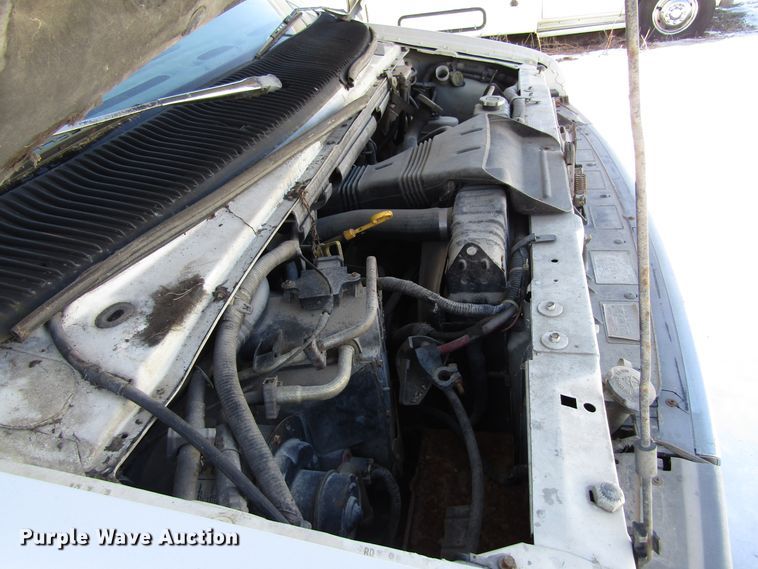 image for item FD9373 1994 Ford Econoline E350 box truck