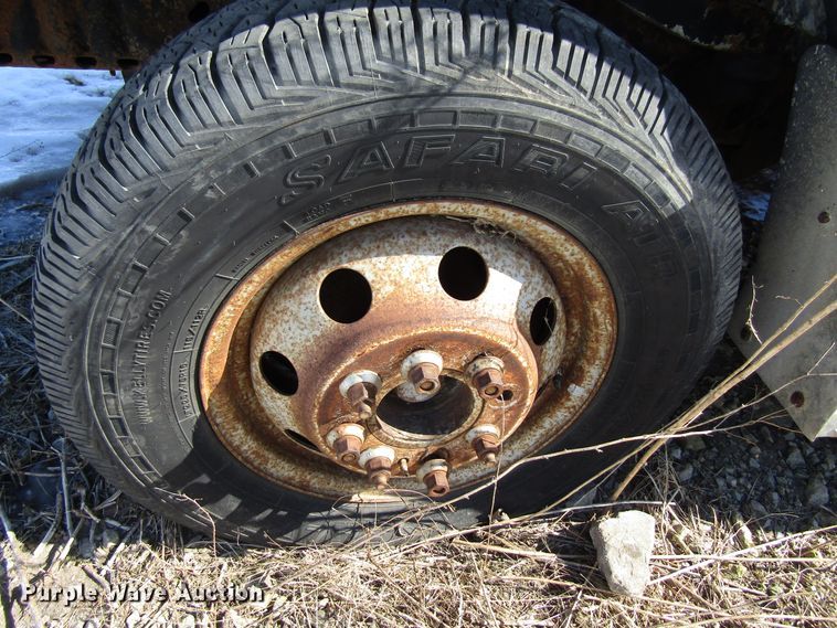 image for item FD9373 1994 Ford Econoline E350 box truck