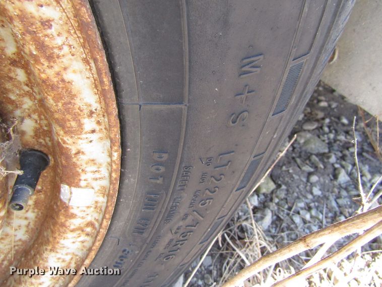 image for item FD9373 1994 Ford Econoline E350 box truck