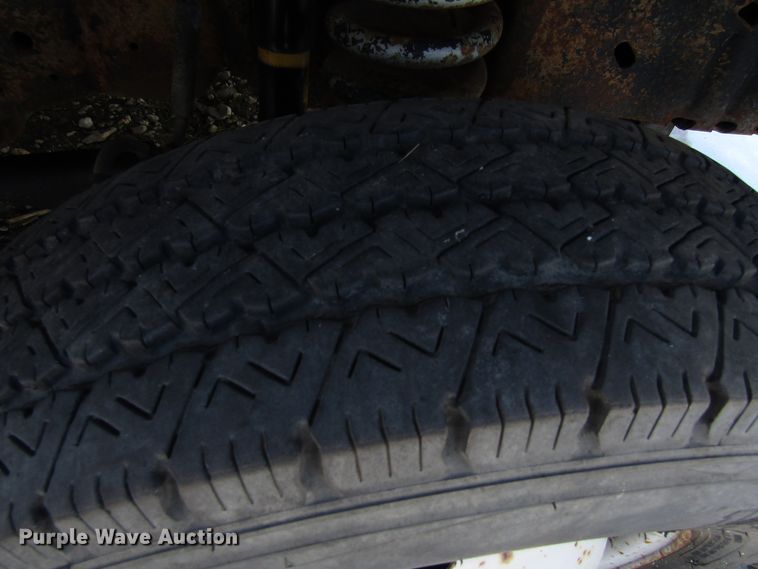 image for item FD9373 1994 Ford Econoline E350 box truck