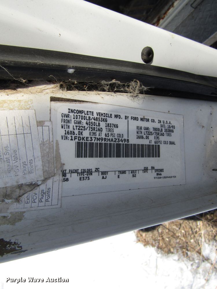 image for item FD9373 1994 Ford Econoline E350 box truck