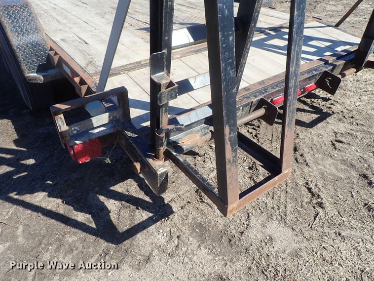 image for item FF9477 2011 Buck Dandy utility trailer