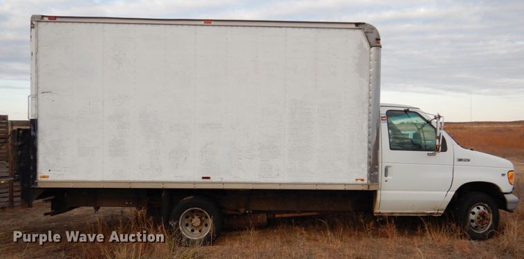 image for item FG9997 1997 Ford E350 box truck
