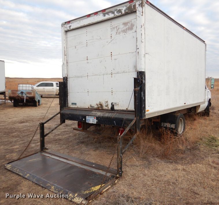 image for item FG9997 1997 Ford E350 box truck