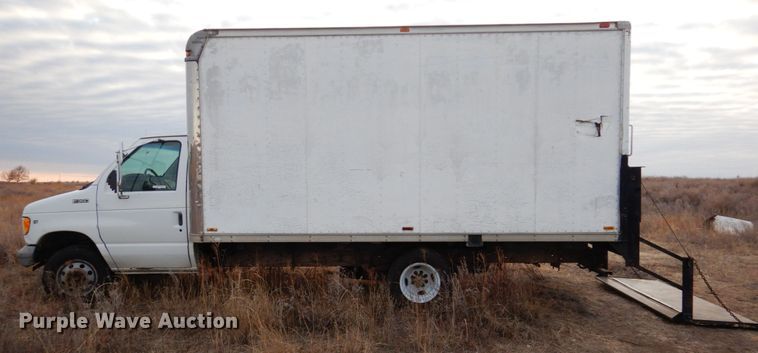 image for item FG9997 1997 Ford E350 box truck
