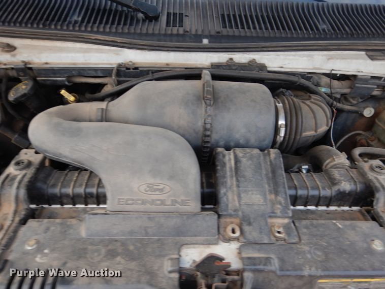 image for item FG9997 1997 Ford E350 box truck