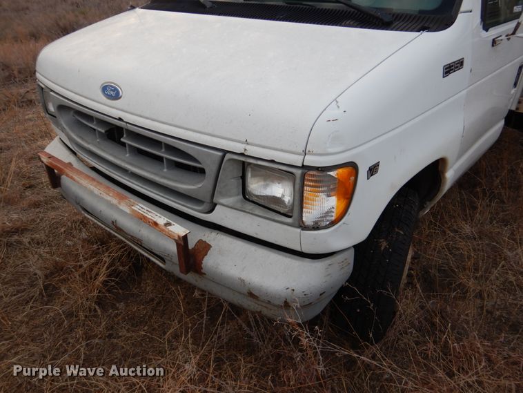 image for item FG9997 1997 Ford E350 box truck