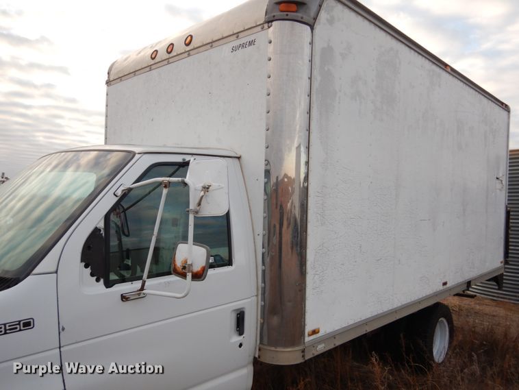 image for item FG9997 1997 Ford E350 box truck
