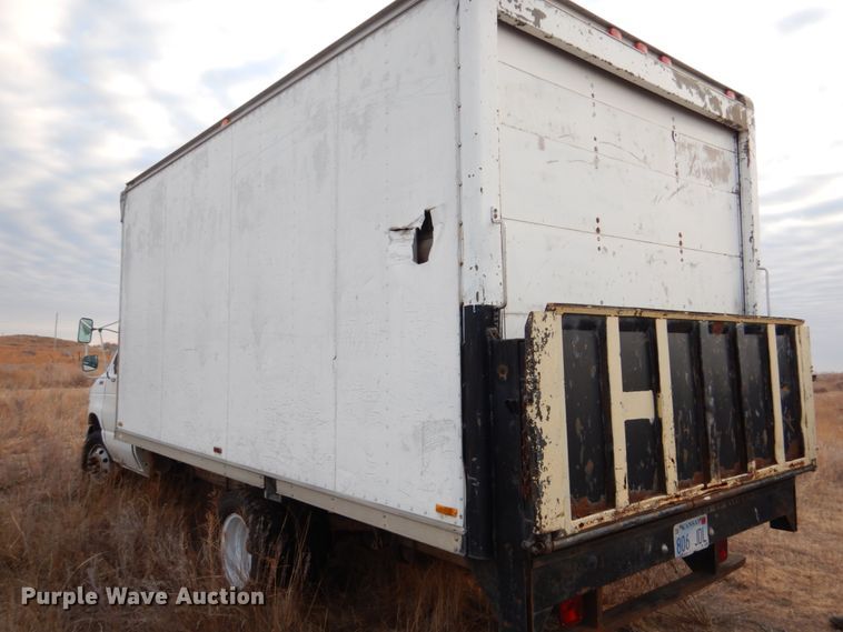 image for item FG9997 1997 Ford E350 box truck