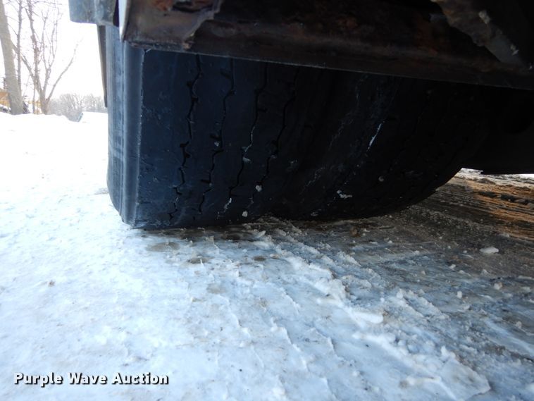 image for item FU9066 2006 New Flyer D40LF coach bus