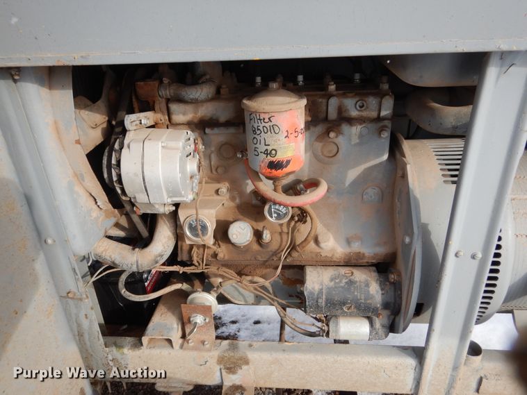 image for item FU9200 Lincoln SA-200-F162 welder