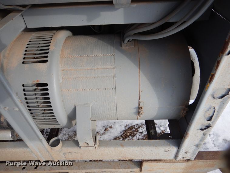 image for item FU9200 Lincoln SA-200-F162 welder