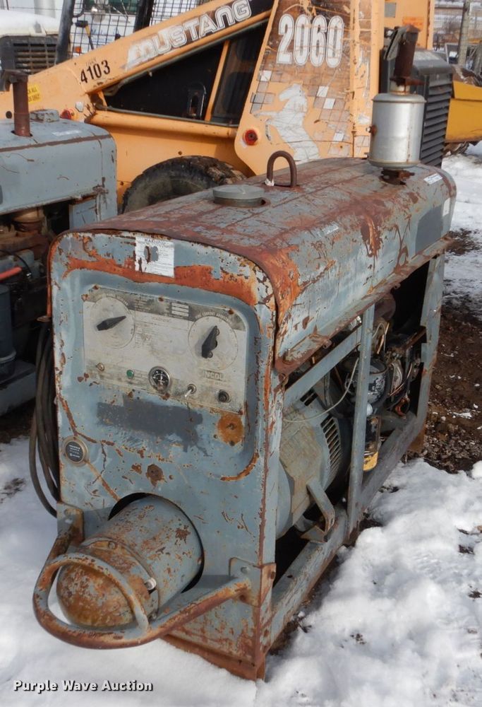 image for item FU9201 Lincoln SA-200-F-163 welder