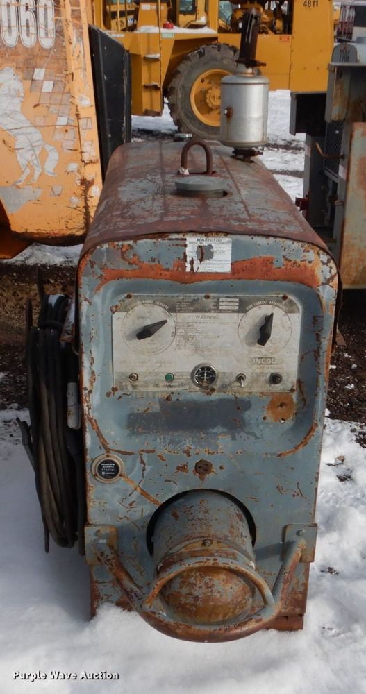 image for item FU9201 Lincoln SA-200-F-163 welder