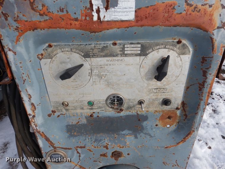 image for item FU9201 Lincoln SA-200-F-163 welder