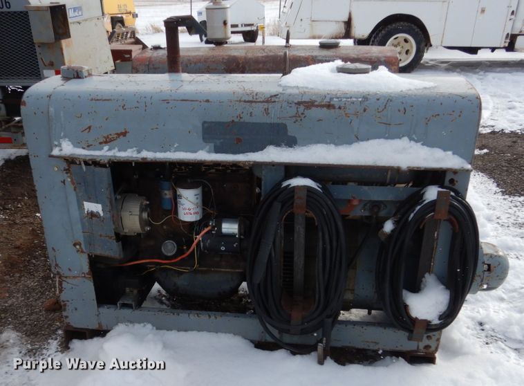 image for item FU9202 Lincoln SA-220-F-163 welder