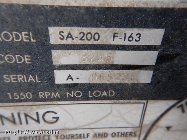 image for item FU9202 Lincoln SA-220-F-163 welder